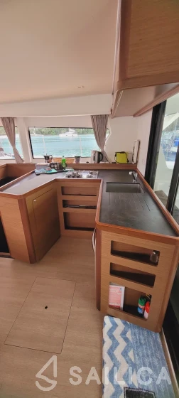 Lagoon 42 - Yacht Charter Sailica