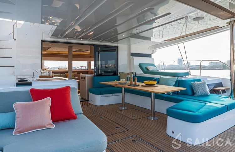 Lagoon 55 - Yacht Charter Sailica