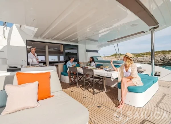 Lagoon 55 - Yacht Charter Sailica