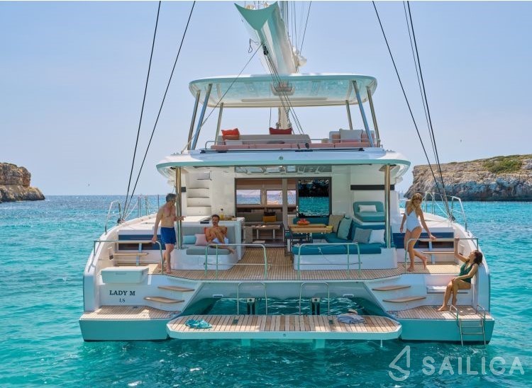 Lagoon 55 - Yacht Charter Sailica