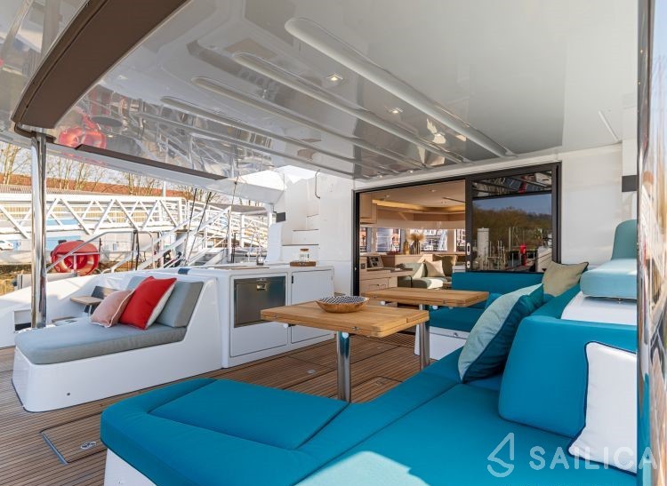 Lagoon 55 - Yacht Charter Sailica