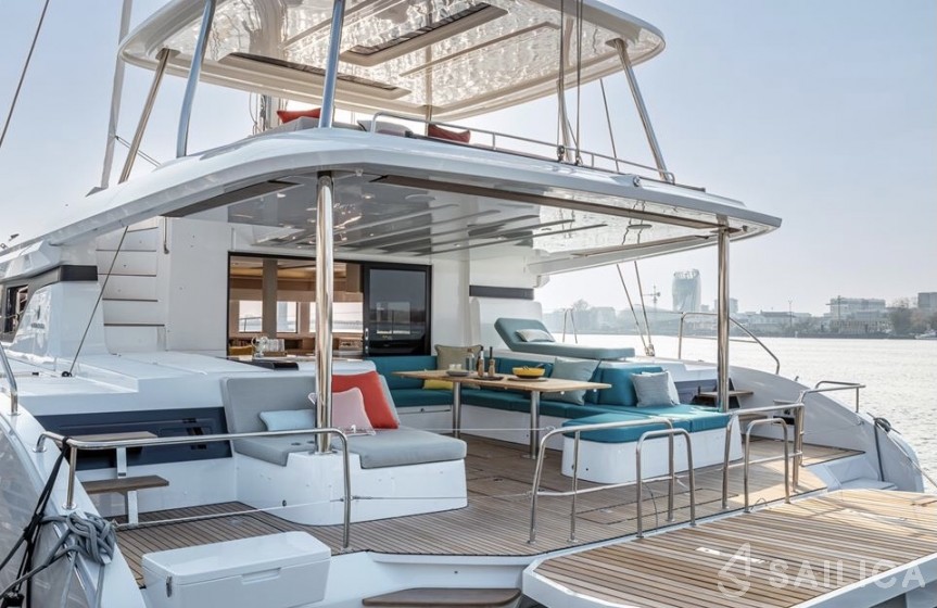 Lagoon 55 - Yacht Charter Sailica