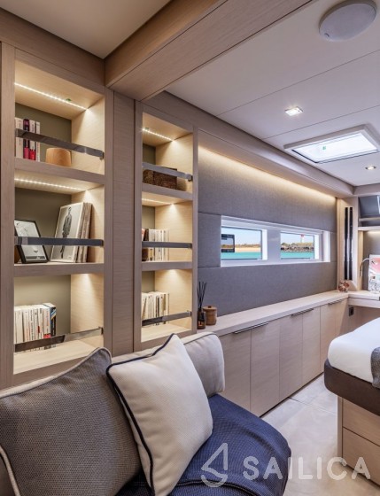 Lagoon 55 - Yacht Charter Sailica