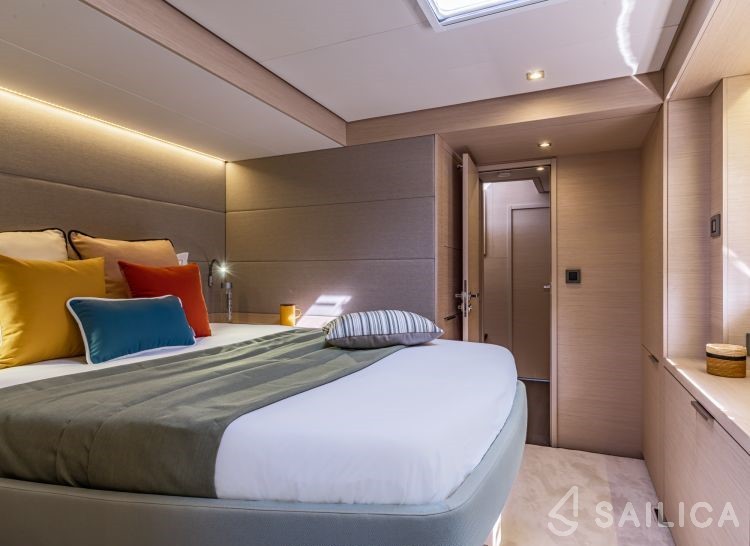 Lagoon 55 - Yacht Charter Sailica