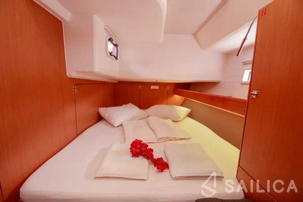 Bavaria 46 Cruiser - Yacht Charter Sailica