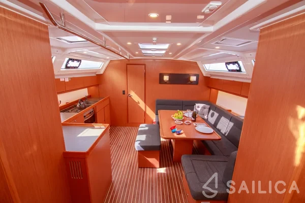 Bavaria 46 Cruiser - Yacht Charter Sailica