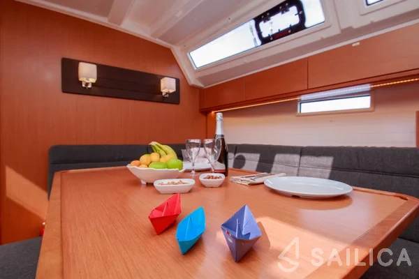 Bavaria 46 Cruiser - Yacht Charter Sailica