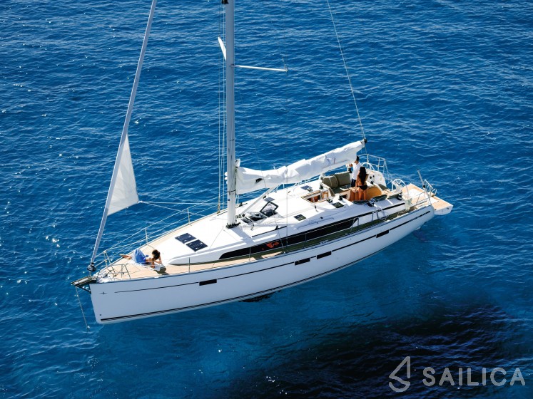 Bavaria 46 Cruiser - Yacht Charter Sailica