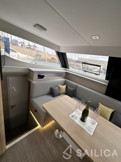 Aventura 37 - Yacht Charter Sailica