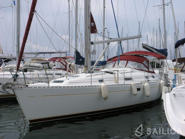 Oceanis 38.1 - Yacht Charter Sailica