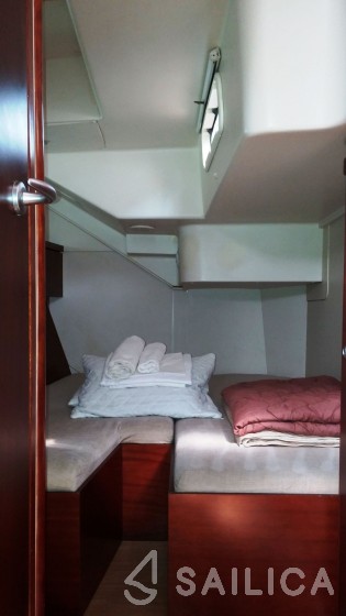 Hanse 540e - Yacht Charter Sailica