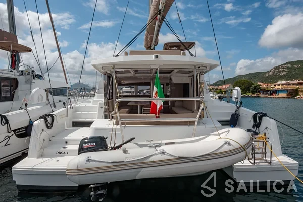 Bali 4.2 - Yacht Charter Sailica