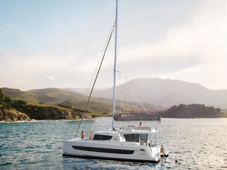 Bali 4.4 - Yacht Charter Sailica