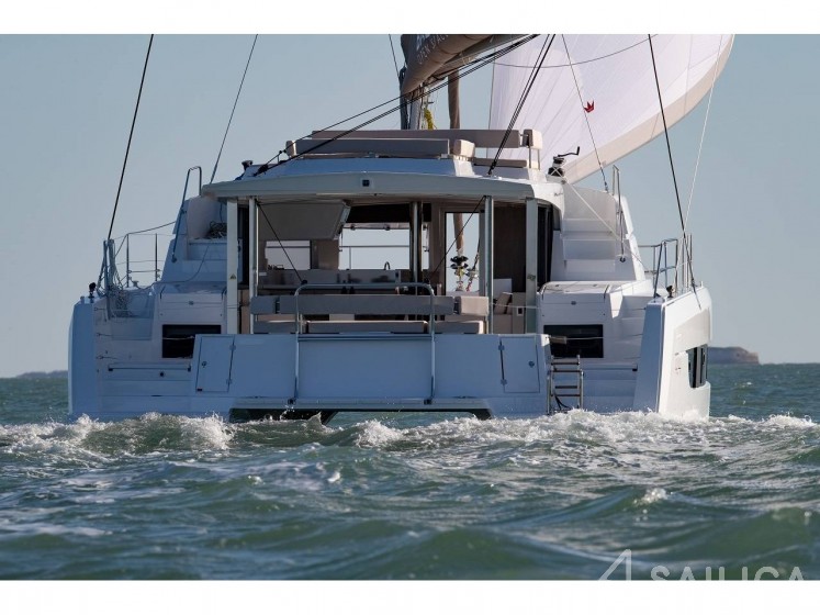 Bali 4.4 - Yacht Charter Sailica