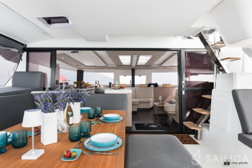 Aura 51 - Yacht Charter Sailica