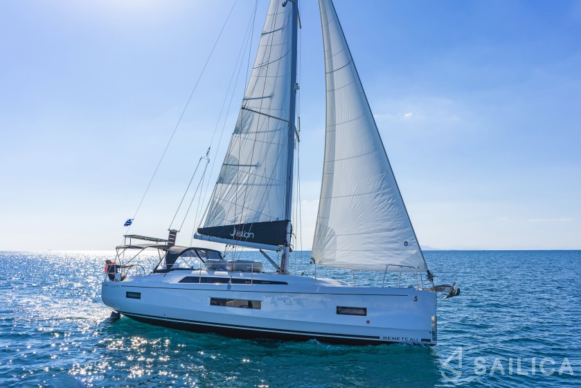 Oceanis 40.1 - Yacht Charter Sailica