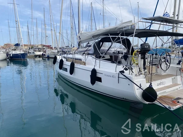Oceanis 40.1 - Yacht Charter Sailica