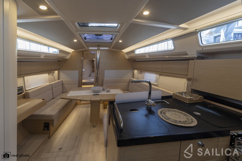 Hanse 388 - Yacht Charter Sailica