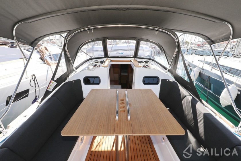 Elan Impression 40.1 - Yacht Charter Sailica