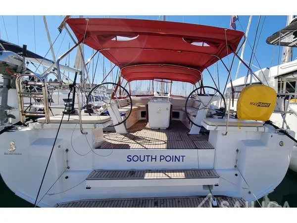 Oceanis 51.1 - Yacht Charter Sailica