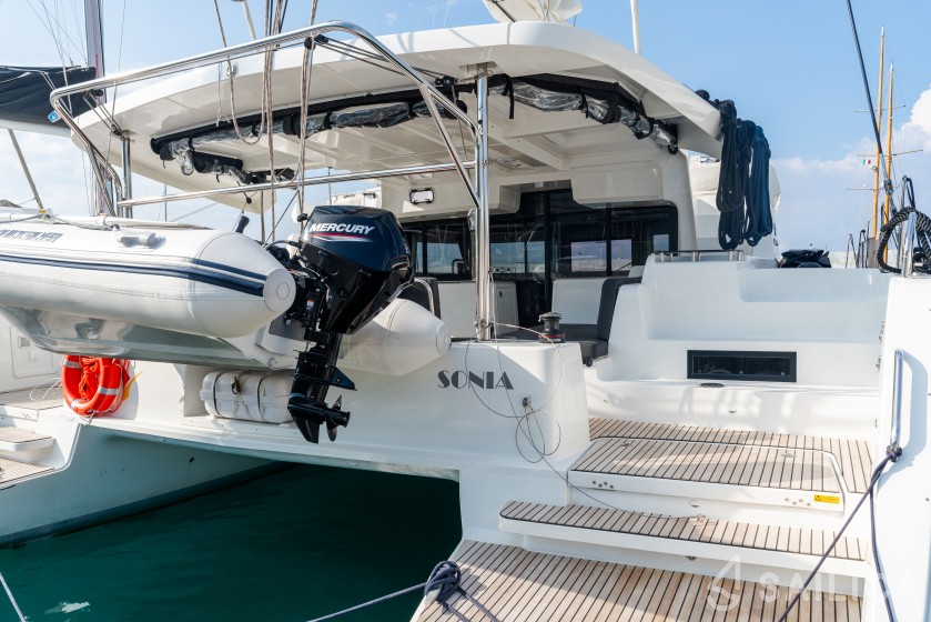 Lagoon 46  - Yacht Charter Sailica