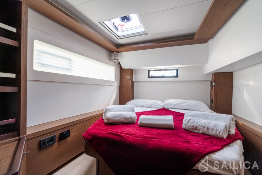 Lagoon 46  - Yacht Charter Sailica