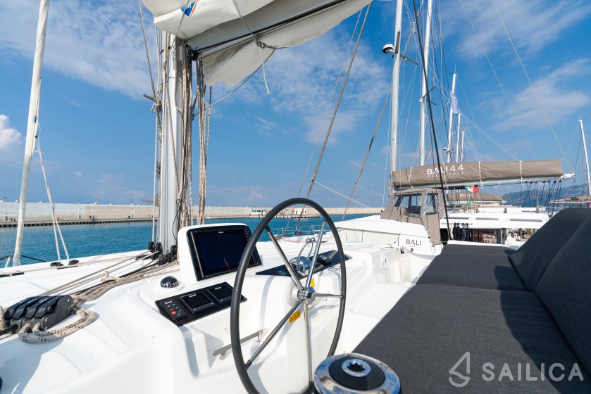 Lagoon 46  - Yacht Charter Sailica