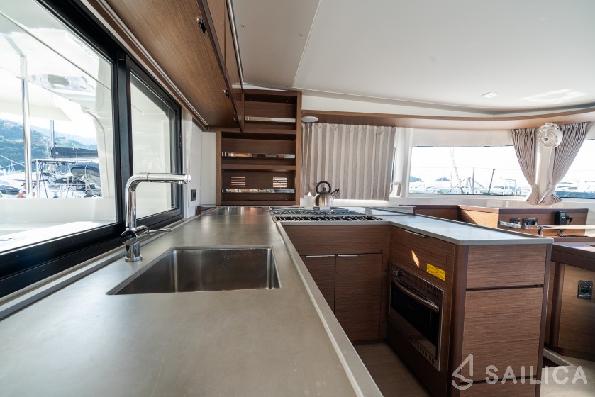 Lagoon 46  - Yacht Charter Sailica