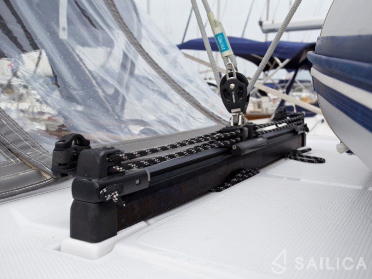 Elan 394 impression - Yacht Charter Sailica