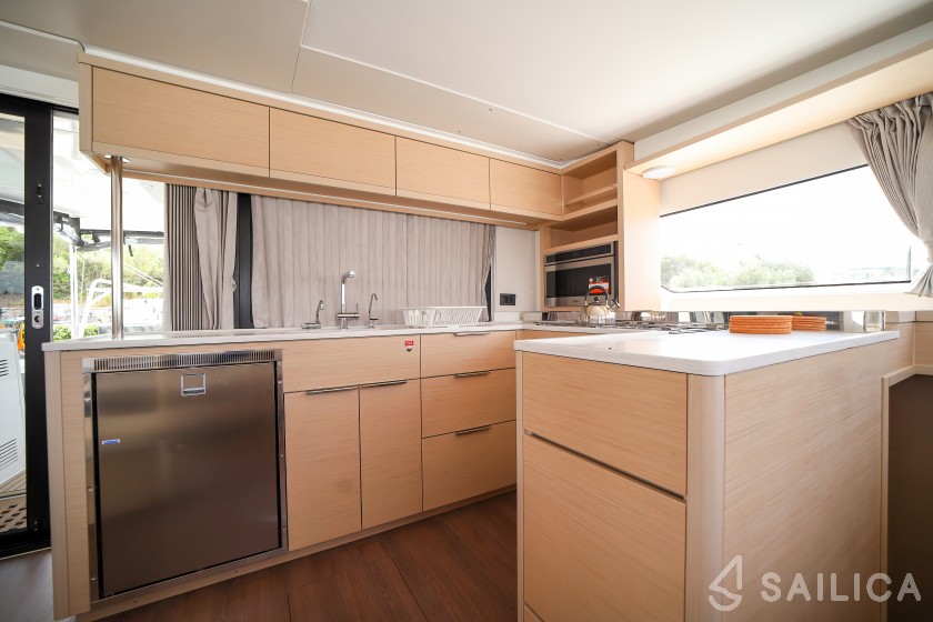 Lagoon 46  - Yacht Charter Sailica