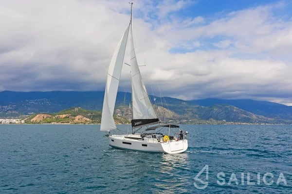 Sun Odyssey 440 - Yacht Charter Sailica