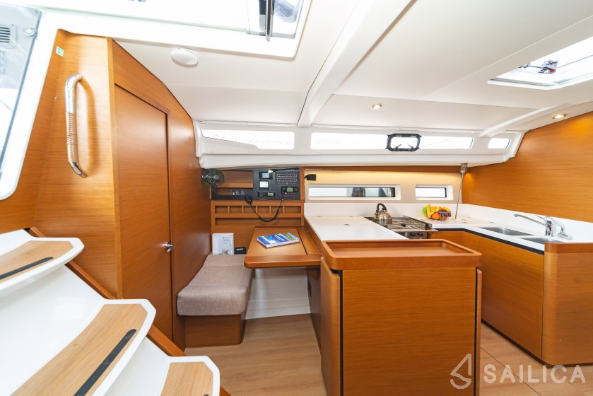 Sun Odyssey 440 - Yacht Charter Sailica