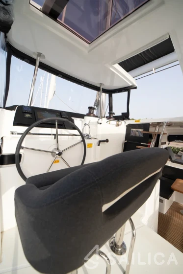 Lagoon 42 - Yacht Charter Sailica