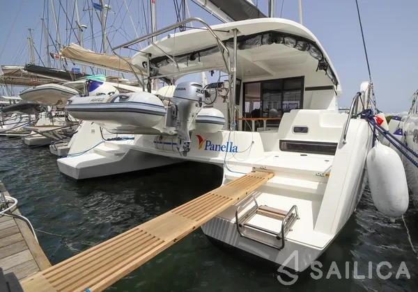 Lagoon 42 - Yacht Charter Sailica