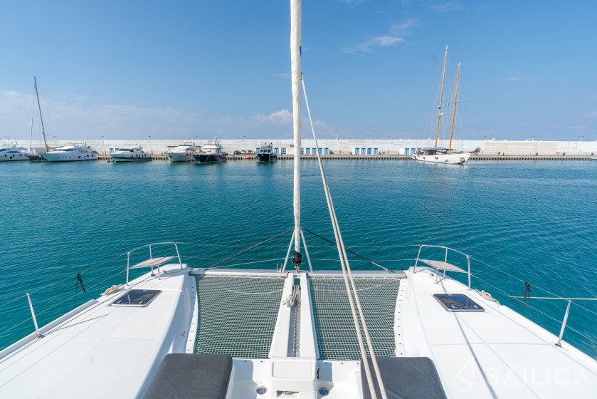Lagoon 46  - Yacht Charter Sailica
