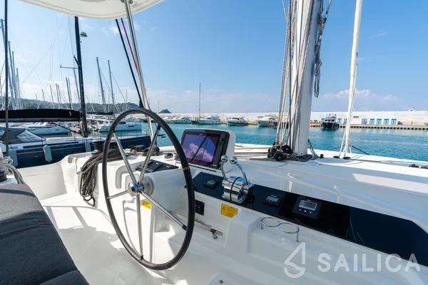 Lagoon 46  - Yacht Charter Sailica
