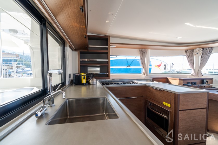 Lagoon 46  - Yacht Charter Sailica