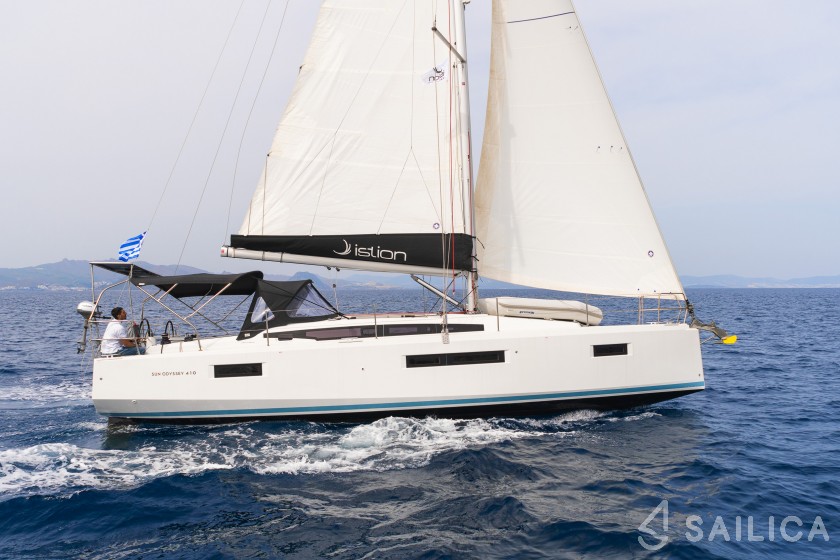 Sun Odyssey 410 - Yacht Charter Sailica