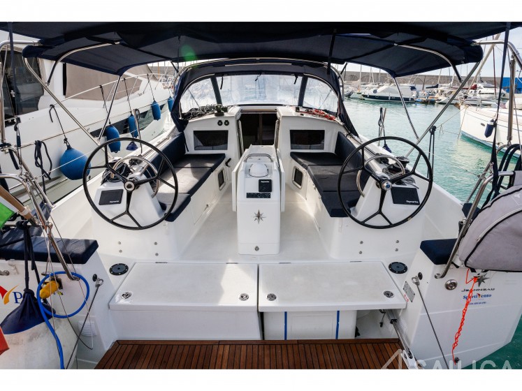 Sun Odyssey 410 - Yacht Charter Sailica