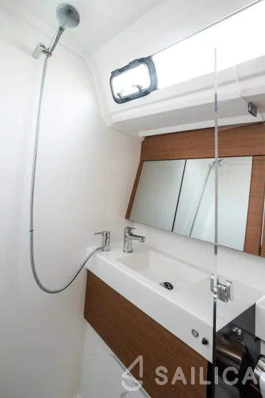 Sun Odyssey 410 - Yacht Charter Sailica
