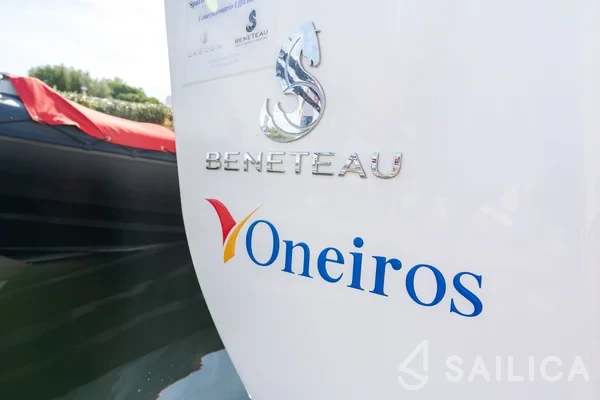 Oceanis 40.1 - Yacht Charter Sailica