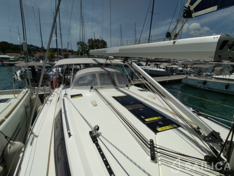 Bavaria 51 Cruiser - Yacht Charter Sailica