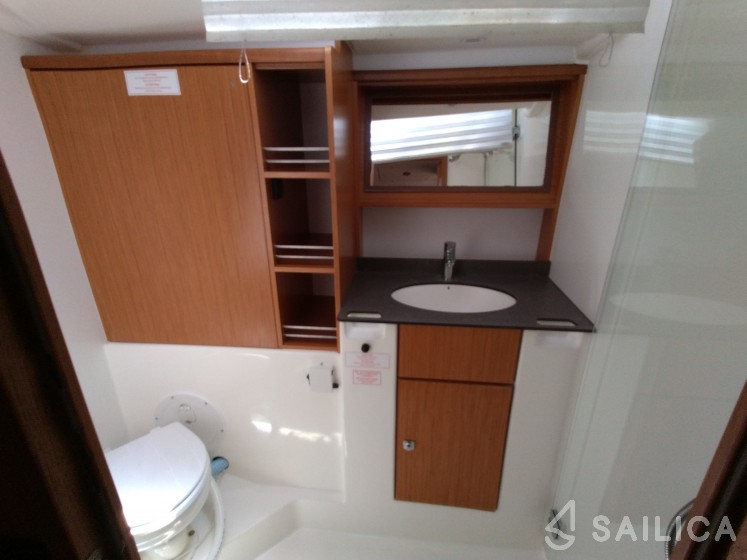 Bavaria 51 Cruiser - Yacht Charter Sailica