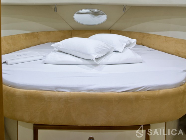 Marco Polo 12 - Yacht Charter Sailica