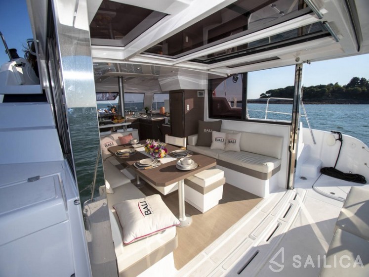 Bali Catspace - Yacht Charter Sailica