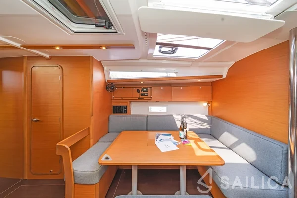 Dufour 430 - Yacht Charter Sailica