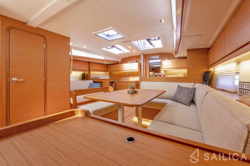 Dufour 430 - Yacht Charter Sailica