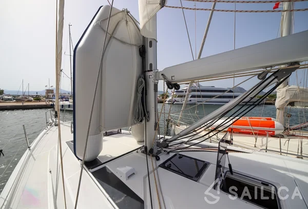 Oceanis 46.1 - Yacht Charter Sailica
