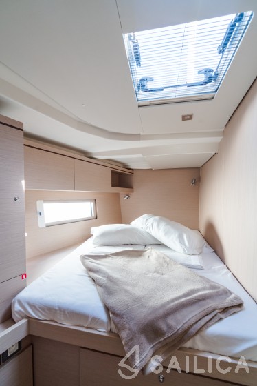 Oceanis 51.1 - Yacht Charter Sailica