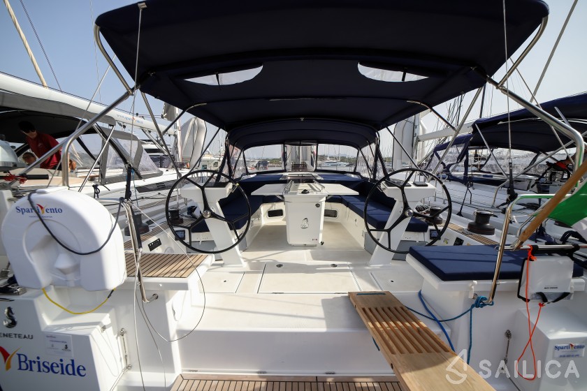 Oceanis 51.1 - Yacht Charter Sailica